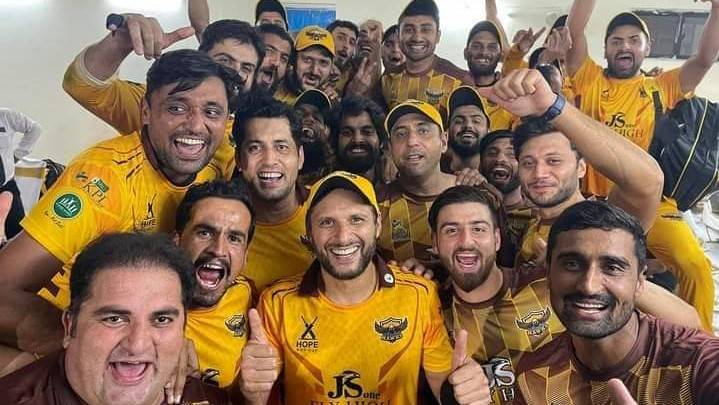 Shahid Afridi-led Rawalakot Hawks win inaugural KPL title