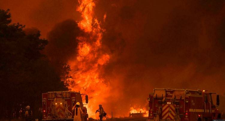 New wildfire explodes near California state capital