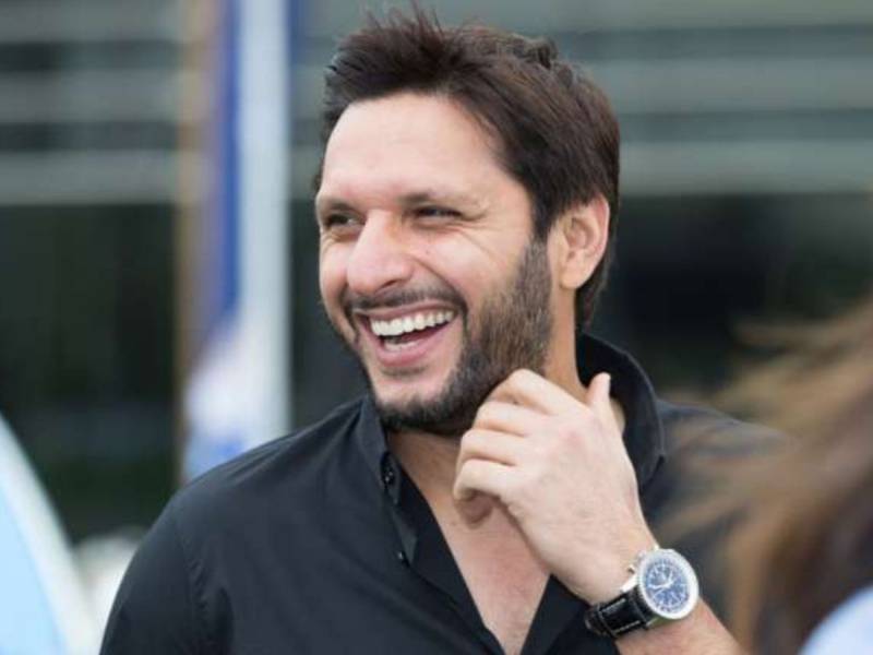 Shahid Afridi accorded grand welcome by ‘begum’ 