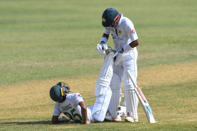 Babar, Fawad lead Pakistan recovery in sweltering second Test