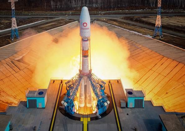 Russian rocket launches 34 new UK satellites