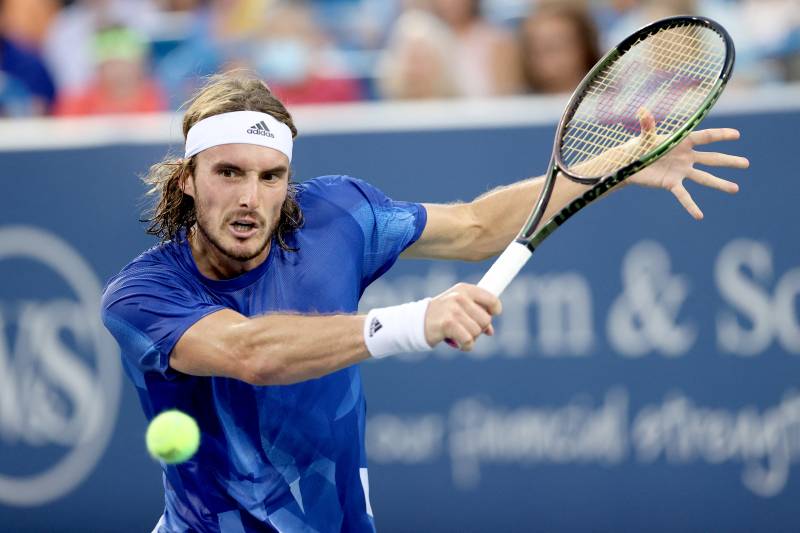 Zverev turns tide on Tsitsipas to book Cincy final with Rublev