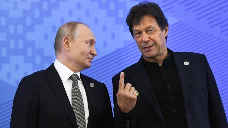 Khan, Putin discuss Afghan situation in telephonic conversation