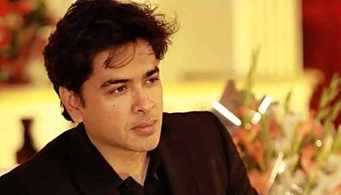 Netizens ask Shehzad Roy the secret behind his anti-aging skin and here’s how he responds!