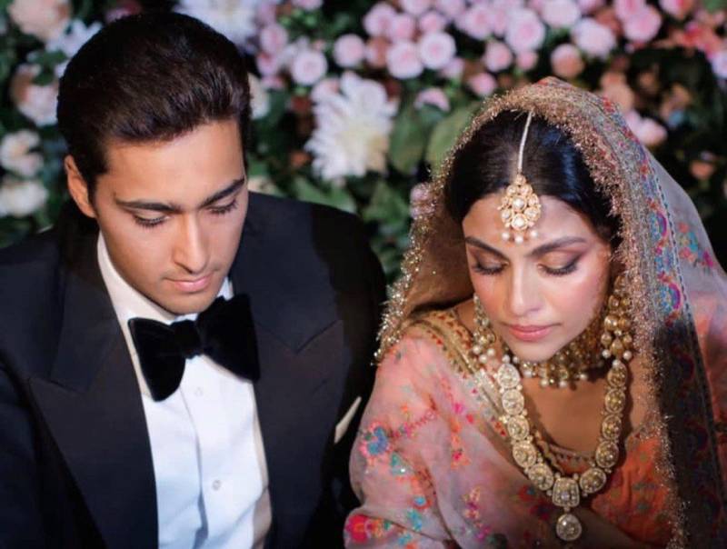 Junaid Safdar takes wife Ayesha to PLAYGROUND for first outing after marriage