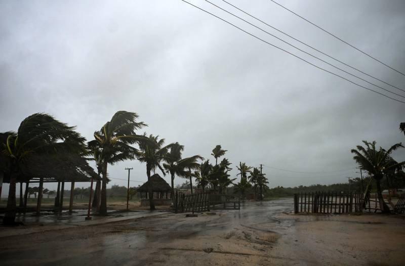 US Gulf coast braces as 'extremely dangerous' Hurricane Ida approaches