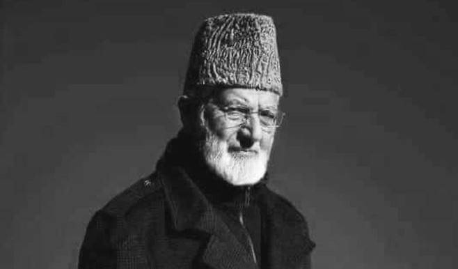 Largest democracy’s inhuman restrictions on Geelani’s burial