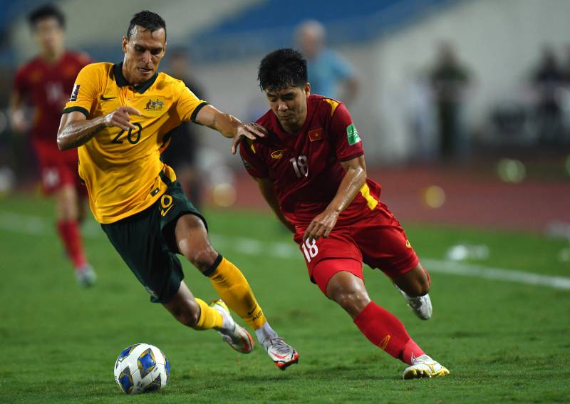 Record-breaking Australia beat Vietnam in World Cup qualifying