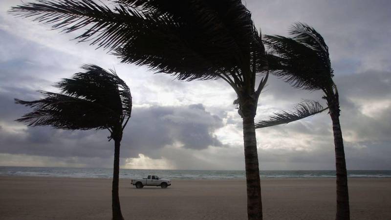 Tropical Storm Mindy hits Florida