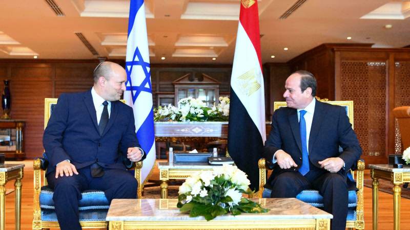 Bennett meets Sisi on first Egypt visit by Israeli PM in decade