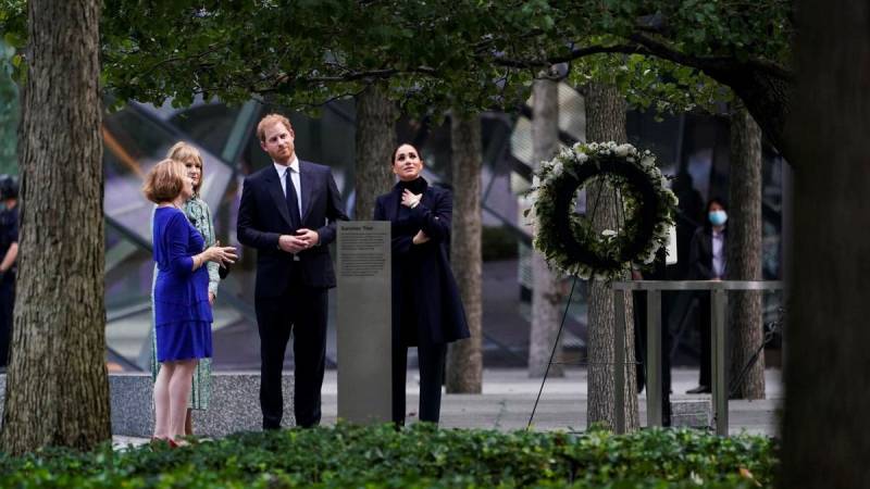 Harry and Meghan visit New York 9/11 memorial