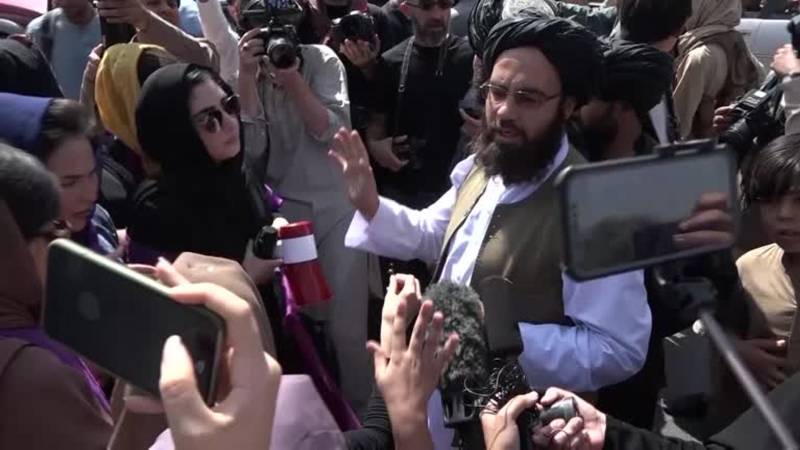 Taliban disperse women protesters with gunfire in Kabul