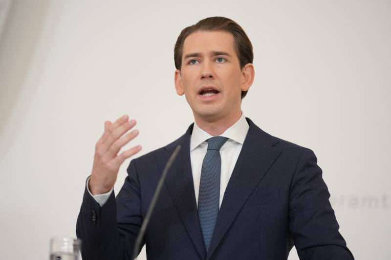 Austrian Chancellor Kurz steps down amid graft claims