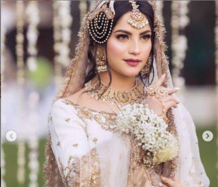 Neelam Muneer’s ‘Nikkah look’ shakes the internet 