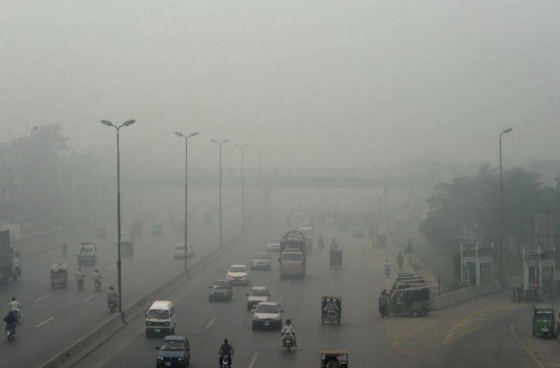 Extremely hazardous air puts Karachi on top of most polluted cities