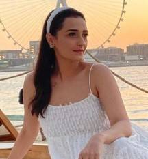 Moomal Sheikh spares moments for herself while vacationing with family in Turkey