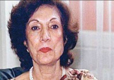 Zardari pays tributes to Nusrat Bhutto on her 10th death anniversary