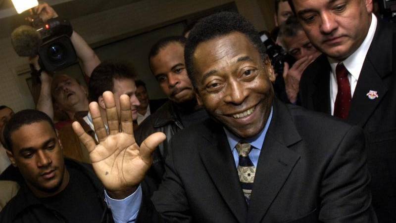 Pele celebrates birthday