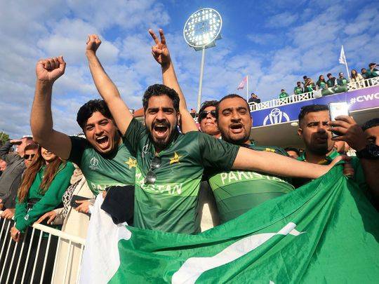 Cricket fever grips Pakistan, India