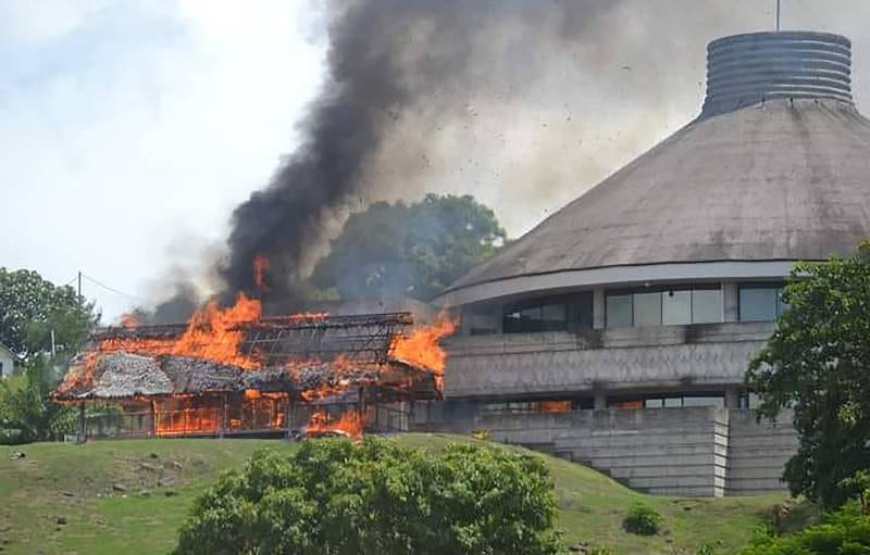 More rioting in Solomons as PM faces resignation call