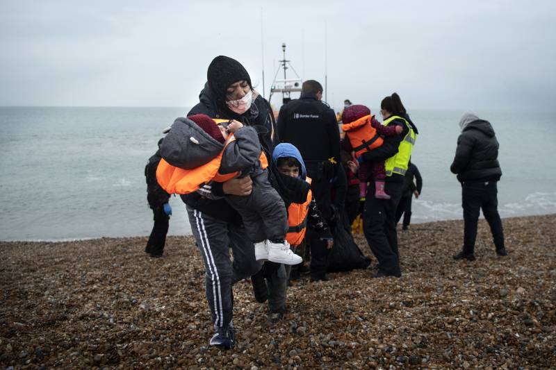 27 die in English Channel's deadliest migrant boat tragedy