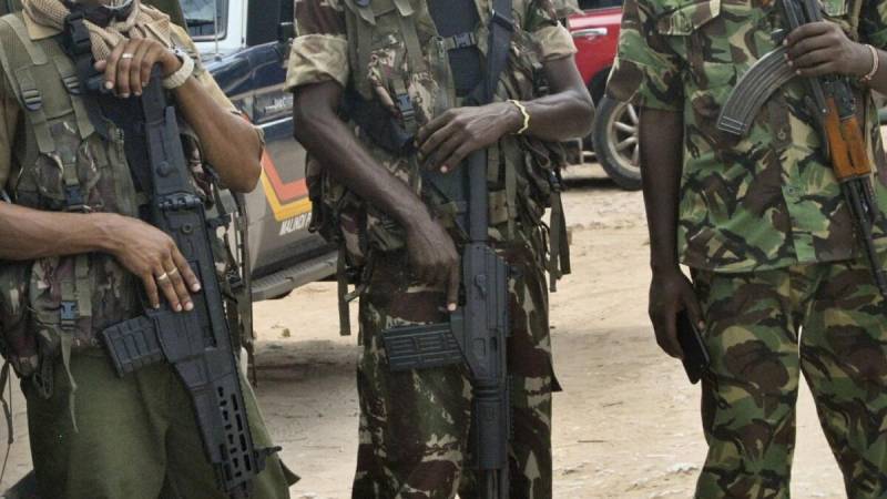 Kenyan policeman kills six in shooting spree