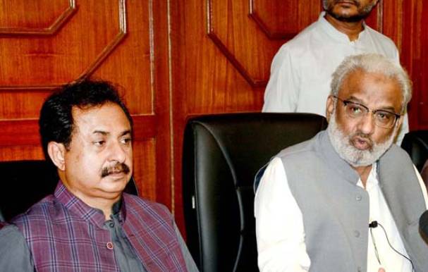 PM in Karachi: Arbab, Haleem trade barbs