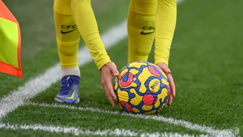 Premier League clubs return to emergency Covid measures