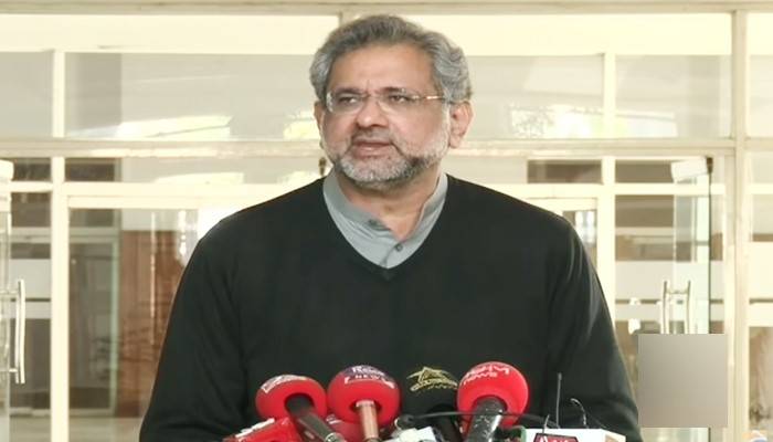 Abbasi smells ‘corruption’ in furnace oil import over cheaper LNG