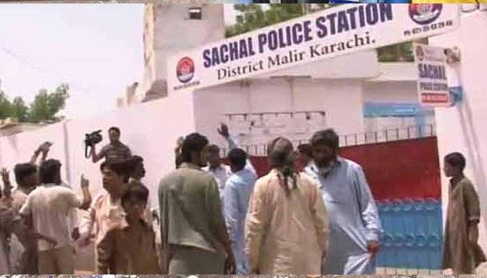 Speeding dumper kills two in Karachi