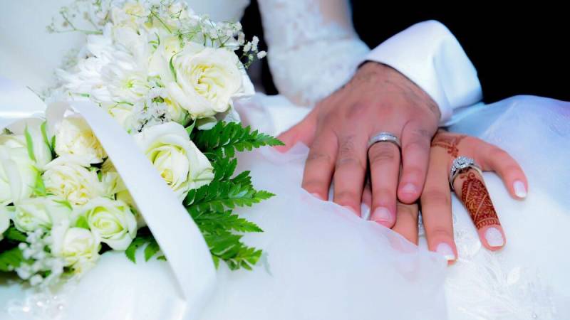 UAE issues first civil marriage license for a non-Muslim couple