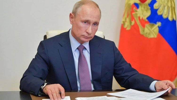 Kremlin says US sanctions against Putin could 'rupture ties'