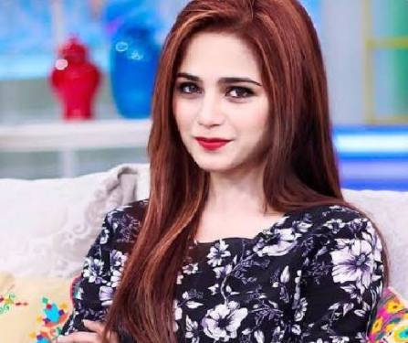 Save your stardom, not money: Netizens lash out at Aima Baig for not paying tax 