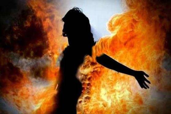 Man sets wife ablaze in Faisalabad