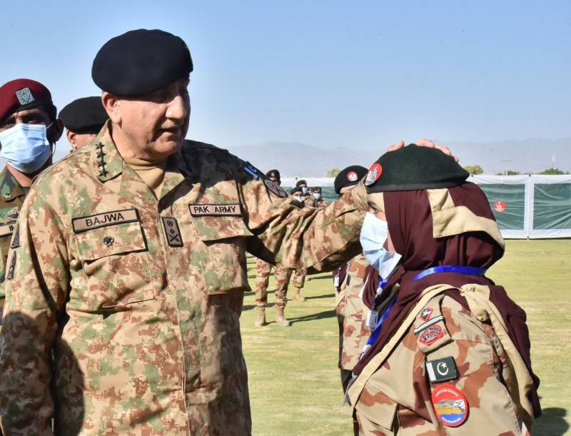 COAS spends day with troops in Turbat 