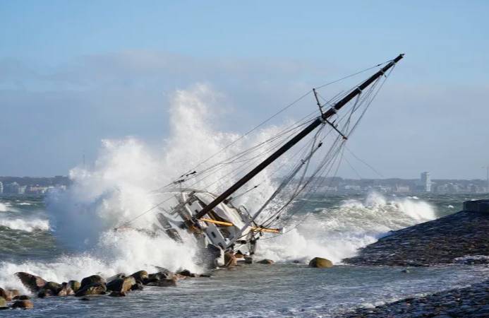 One dead as storm batters Scandinavia