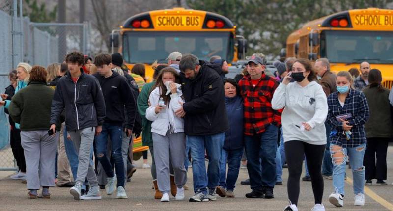 Three people killed in two shootings at US schools