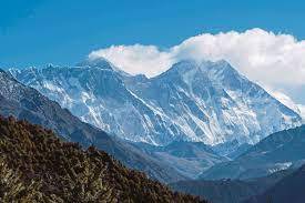 Everest's highest glacier rapidly losing ice: study