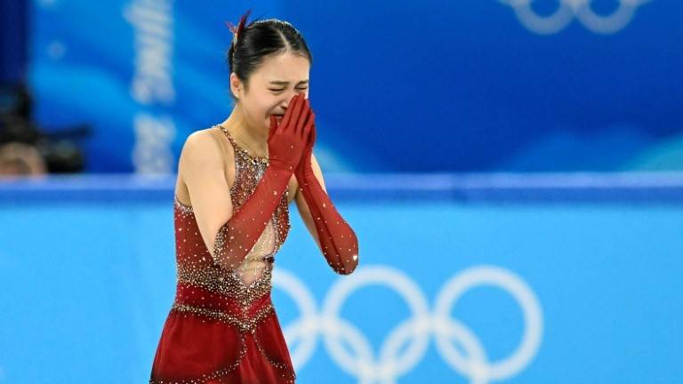 US-born Chinese figure skater in tears after another Olympic flop