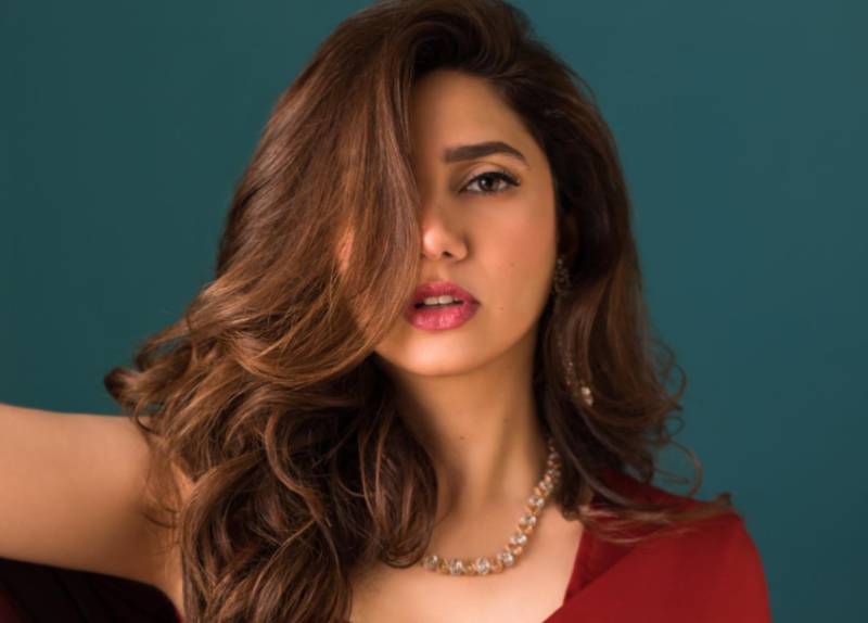 Mahira Khan from romancing Shahrukh Khan to promoting football