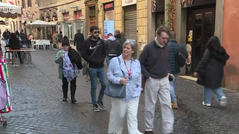 Italy ditches Covid masks outside