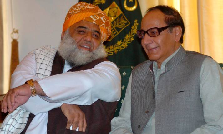 Maulana Fazl calls on Ch Shujat, discusses political scenario