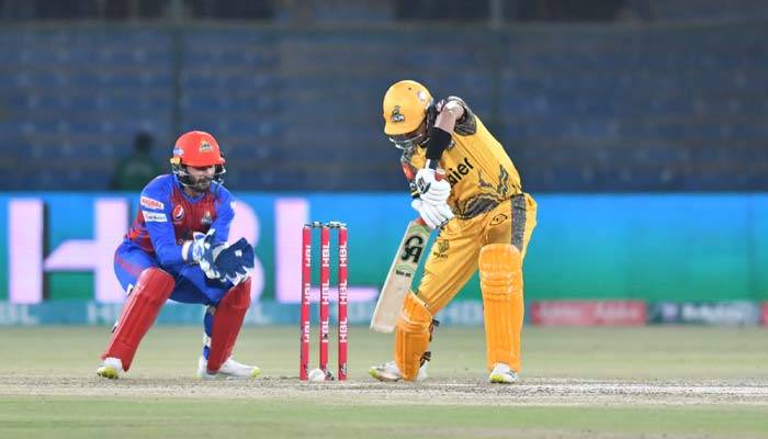 Late onslaught powers Zalmi to 193-6 against Karachi Kings