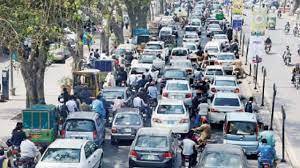 PSL 7: Lahore witnesses traffic jam ahead of match in Gaddafi