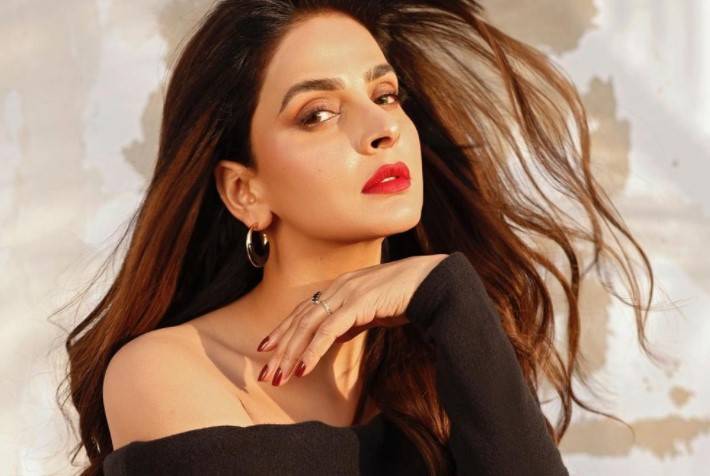 Did your Valentine’s Day turn out to be as FIERY as Saba Qamar’s?  