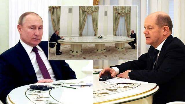 Long shot: Putin's giant table sparks jokes -- and speculation