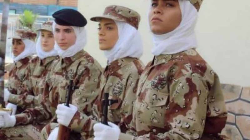 Kuwait army allows women in combat roles, but without guns