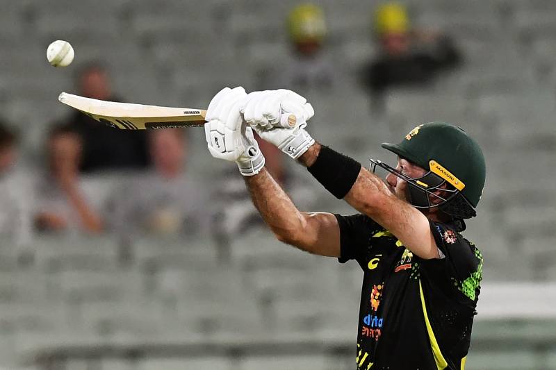 Inglis, Maxwell power Australia to victory over Sri Lanka