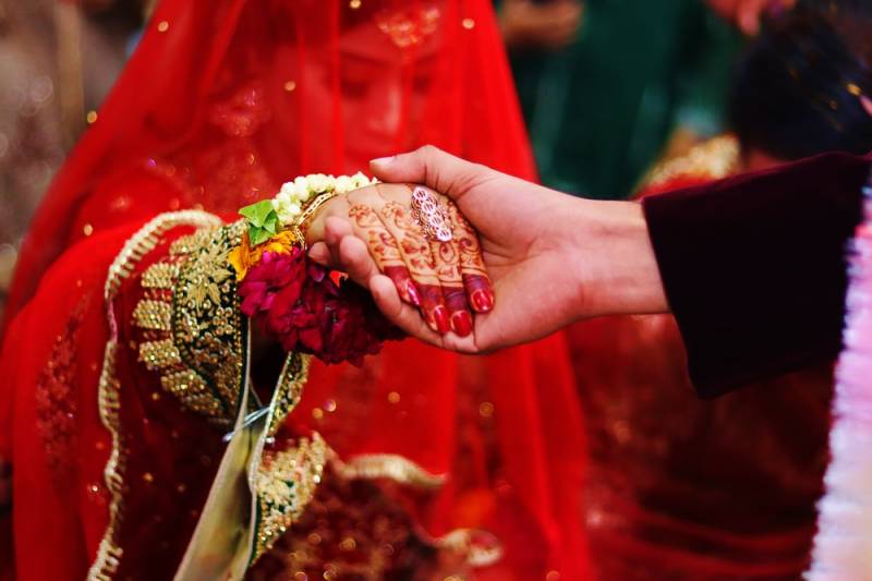 School teacher sells bride to broker for Rs500,000 in Shahdadkot