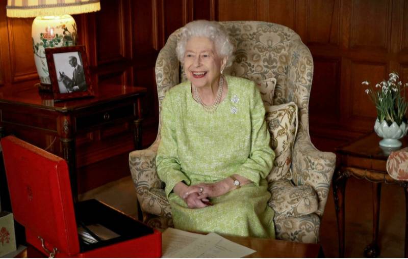 Queen Elizabeth catches 'mild' Covid